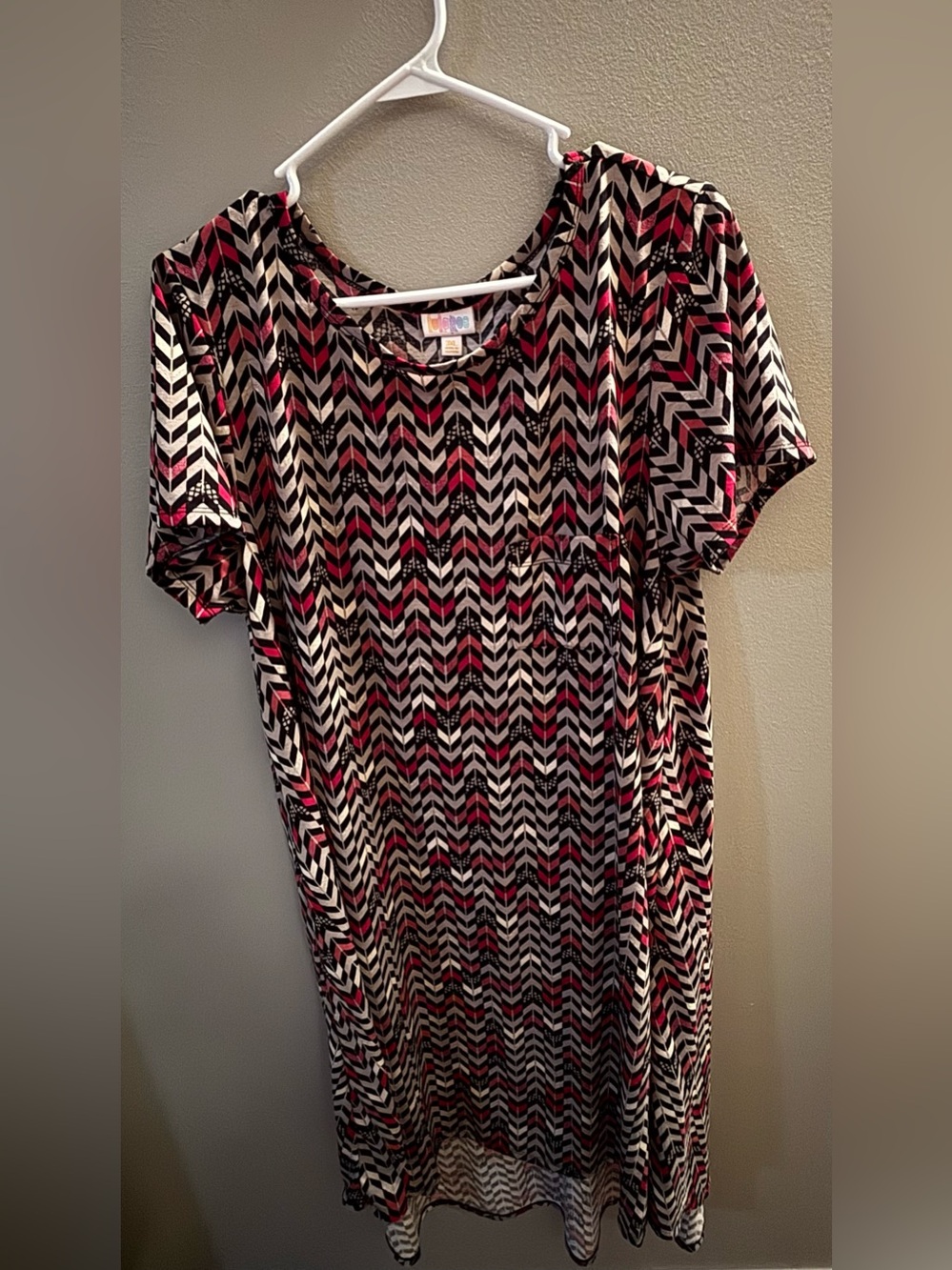 LuLaRoe Chevron Pocket Tee Carly Dress in Black, Gray, White & Pink